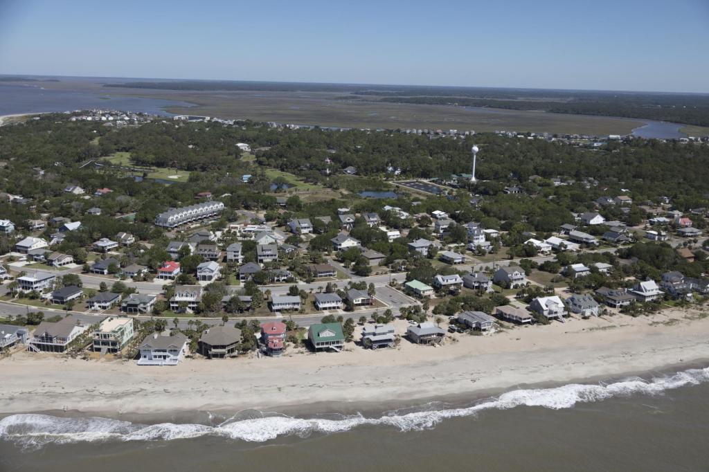 The Alex Murdaugh case: 2017 aerial view of Edisto Beach, a coastal town in Colleton County, South Carolina, the same county as the Moselle property and the Walterboro courthouse (not the crime scene).